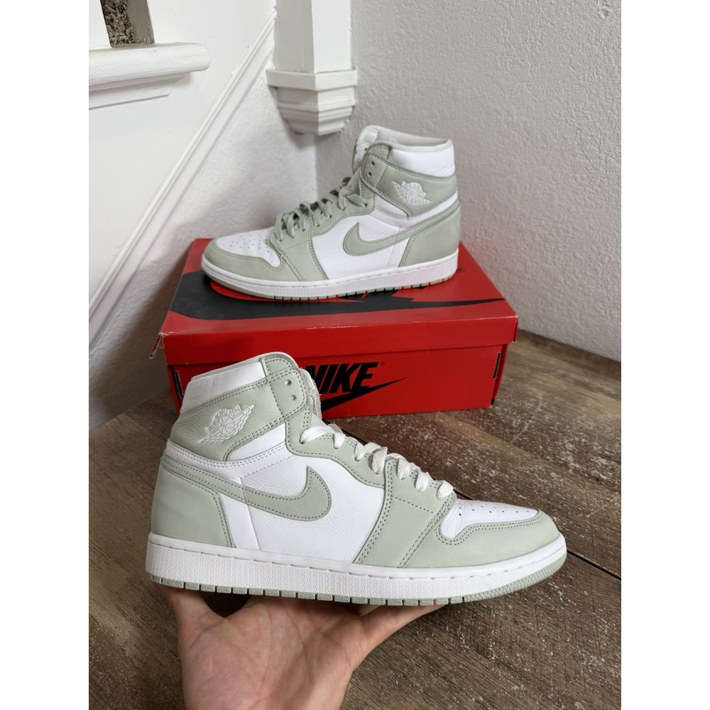 Nike Air Jordan 1 High Seafoam Sneakers Shoes W 11.5 M 10 With Box
